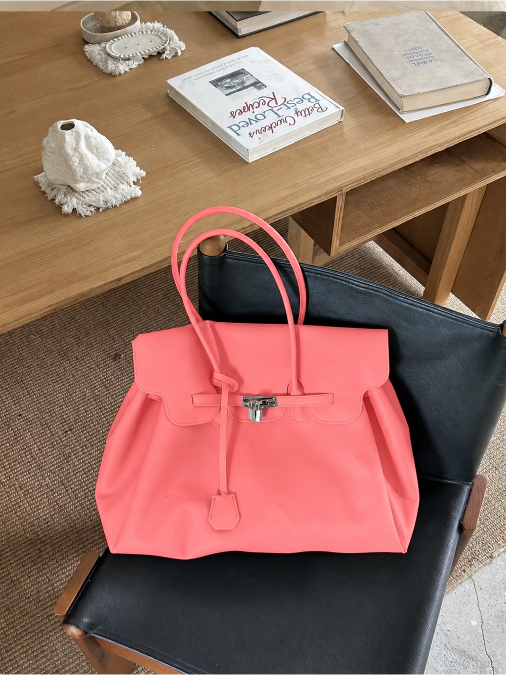New pvc jelly bag Vibrant Tote Handbag